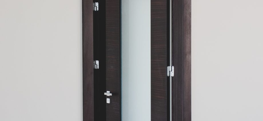 Drzwi wewnętrzne drewniane - stylowe i trwałe rozwiązanie dla Twojego domu.